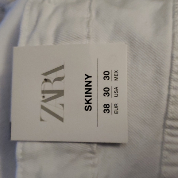 Zara  Skinny Fit High Rise Jeans - Picture 11 of 11